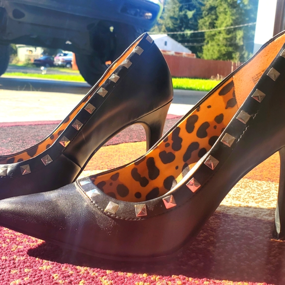 Super cute grunge heels